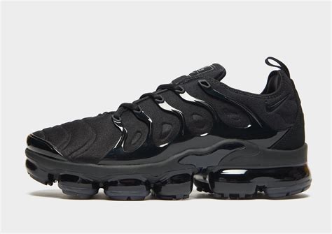 Nike Air VaporMax Sneakers .